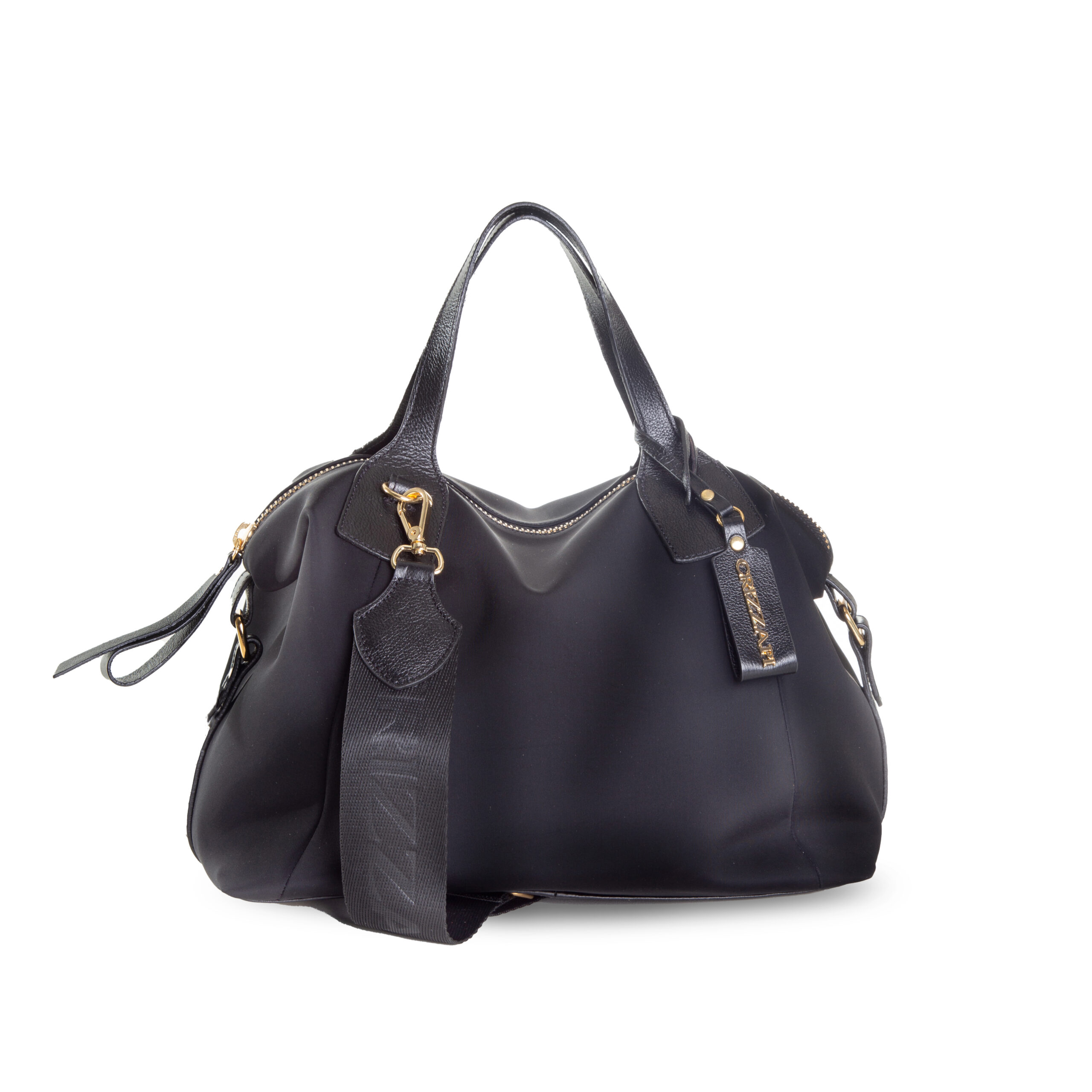 CRIZZAPI_STILL_27OUT23-29