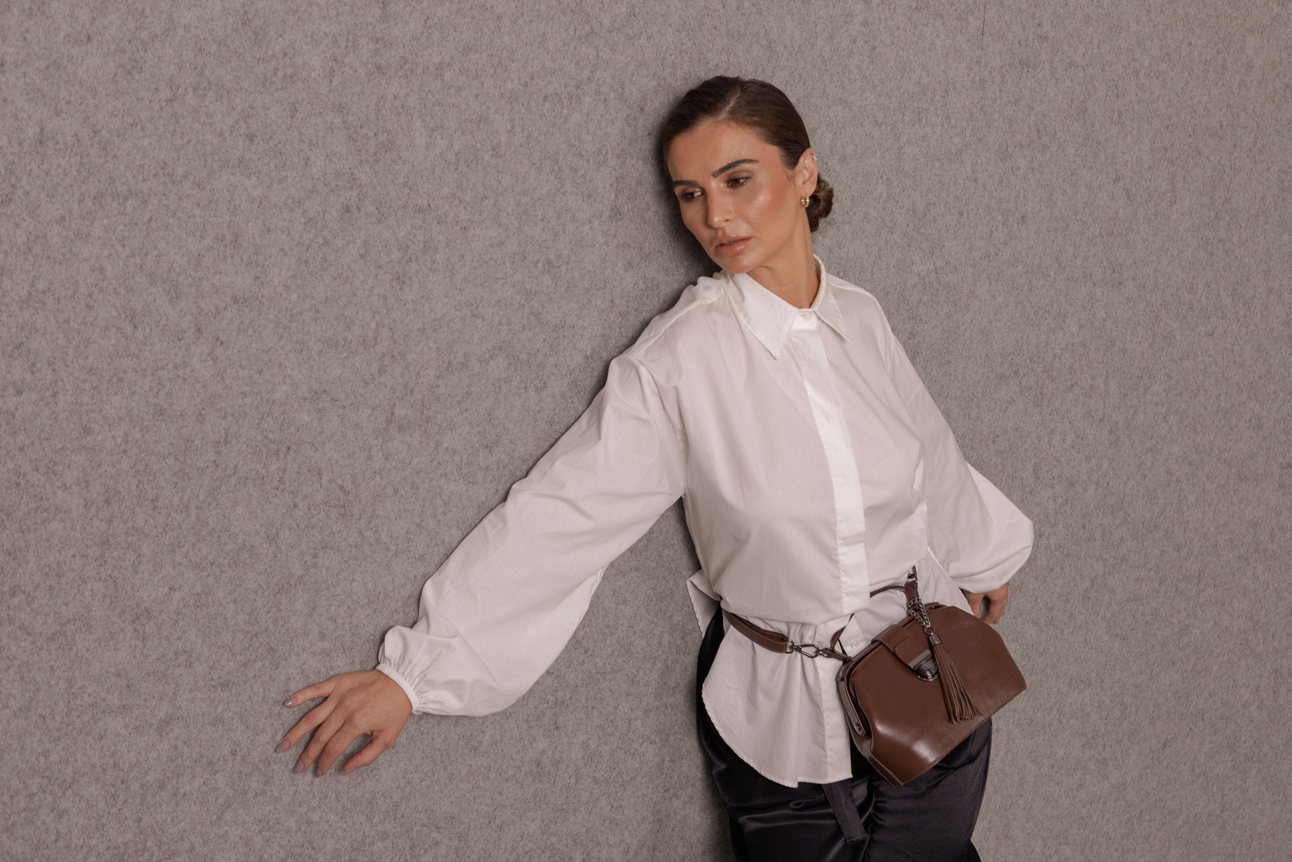 bolsa-feminina-couro-legítimo-cr-708-dark-brown-crizzapi-modelo-doctor-bag